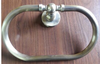 E162/43-Toallero de aro Oro FV